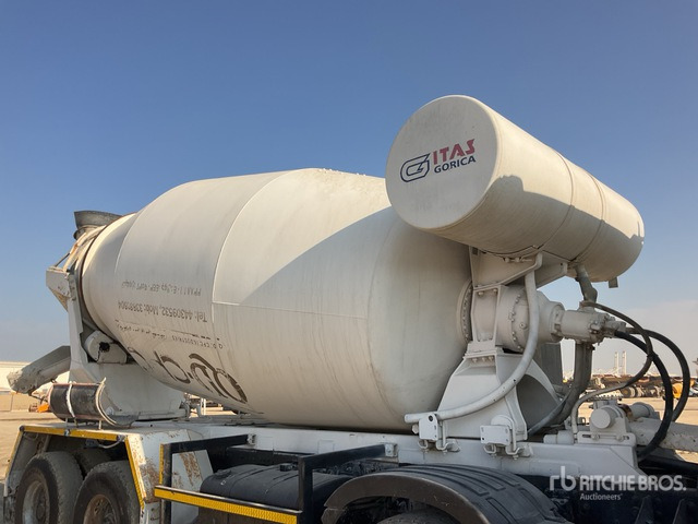 2019 Renault K440 8x4 Twin-Steer Mixer Truck - משאית מערבלת בטון: תמונה 5 2019 Renault K440 8x4 Twin-Steer Mixer Truck - משאית מערבלת בטון: תמונה 5