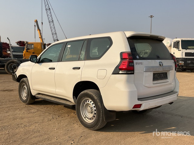 2019 Toyota Prado TX 150L 4x4 SUV - SUV: תמונה 5 2019 Toyota Prado TX 150L 4x4 SUV - SUV: תמונה 5