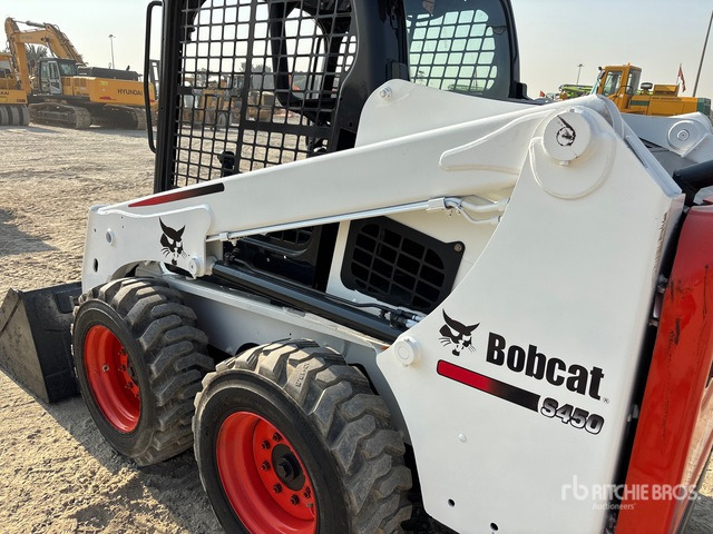 2020 Bobcat S450 Skid Steer Loader - מעמיס היגוי החלקה: תמונה 4 2020 Bobcat S450 Skid Steer Loader - מעמיס היגוי החלקה: תמונה 4