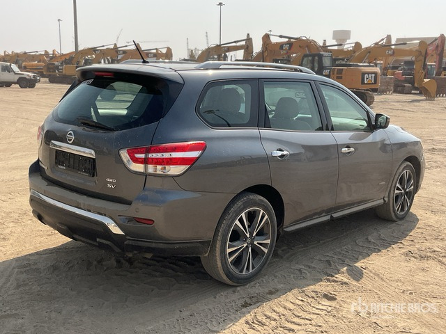 2020 Nissan Pathfinder 4WD Hybrid SUV - SUV: תמונה 3 2020 Nissan Pathfinder 4WD Hybrid SUV - SUV: תמונה 3