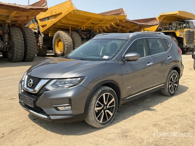 2020 Nissan X-Trail Hybrid SUV - SUV: תמונה 2 2020 Nissan X-Trail Hybrid SUV - SUV: תמונה 2