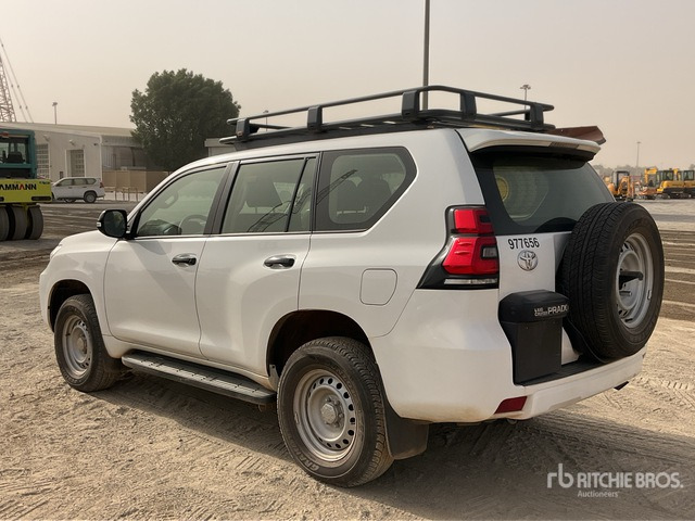 2023 Toyota Prado TX 150L 4x4 SUV - SUV: תמונה 3 2023 Toyota Prado TX 150L 4x4 SUV - SUV: תמונה 3