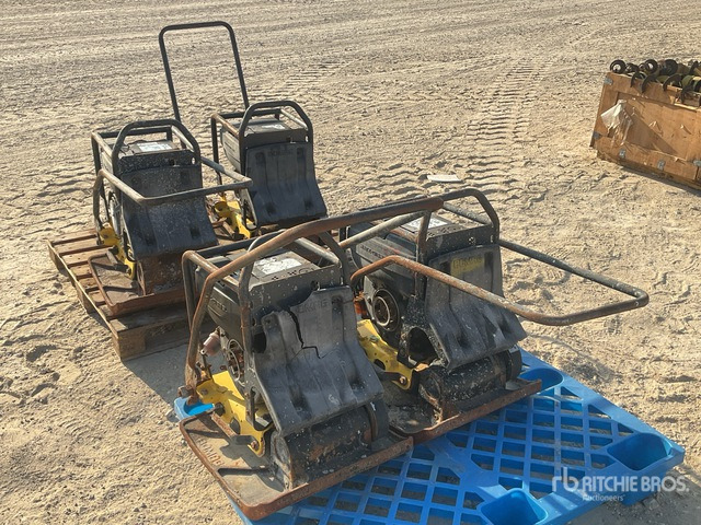 Bomag Vibratory Plate Compactor - לוח רטט: תמונה 2 Bomag Vibratory Plate Compactor - לוח רטט: תמונה 2