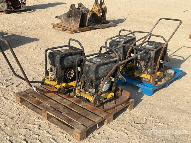 Bomag Vibratory Plate Compactor - לוח רטט: תמונה 1 Bomag Vibratory Plate Compactor - לוח רטט: תמונה 1