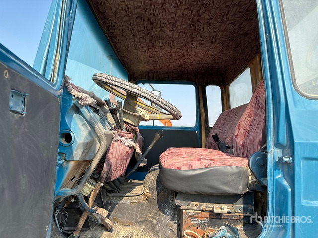 Iveco 110-17 Flatbed Truck with Crane - משאית צד נופל/ שטוחה, משאית מנוף: תמונה 4 Iveco 110-17 Flatbed Truck with Crane - משאית צד נופל/ שטוחה, משאית מנוף: תמונה 4