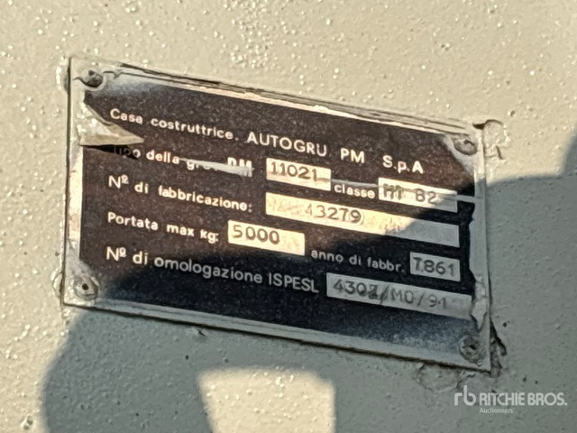 Iveco 110-17 Flatbed Truck with Crane - משאית צד נופל/ שטוחה, משאית מנוף: תמונה 5 Iveco 110-17 Flatbed Truck with Crane - משאית צד נופל/ שטוחה, משאית מנוף: תמונה 5