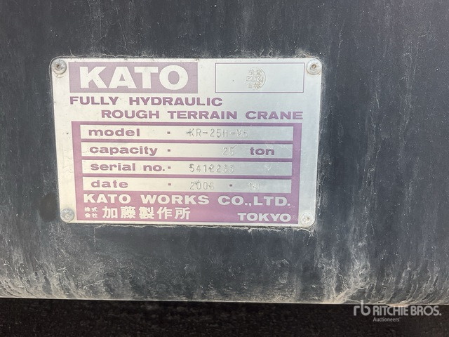 Kato KR-25 Rough Terrain Crane - מכסחת תבואה/ עשבים: תמונה 1 Kato KR-25 Rough Terrain Crane - מכסחת תבואה/ עשבים: תמונה 1