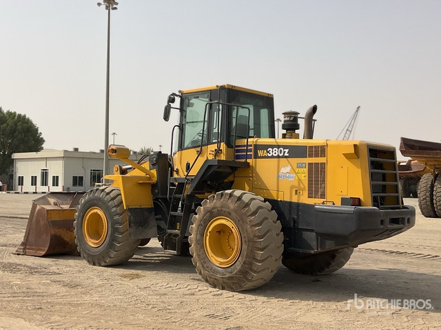 Komatsu WA380Z-6 - מעמיס גלגלים: תמונה 4 Komatsu WA380Z-6 - מעמיס גלגלים: תמונה 4
