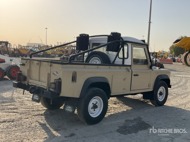 Land Rover Defender 110 - טנדר: תמונה 3 Land Rover Defender 110 - טנדר: תמונה 3