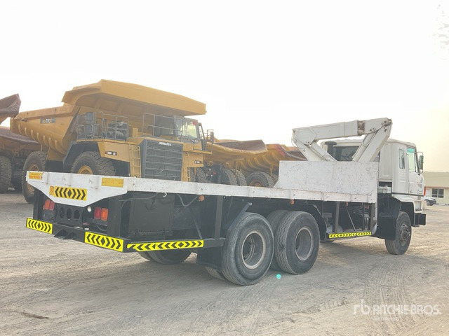 Nissan TF20 - משאית צד נופל/ שטוחה, משאית מנוף: תמונה 4 Nissan TF20 - משאית צד נופל/ שטוחה, משאית מנוף: תמונה 4