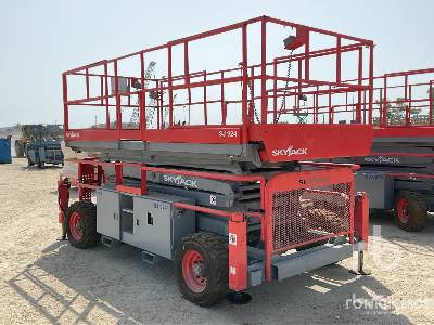 SKYJACK SJ9241 4x4 Diesel - מעלית מספריים: תמונה 1 SKYJACK SJ9241 4x4 Diesel - מעלית מספריים: תמונה 1