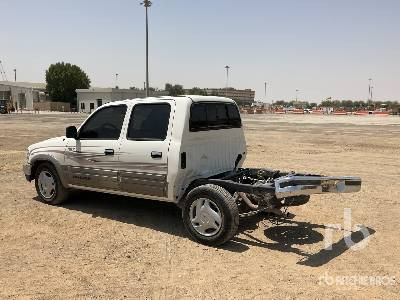 TOYOTA HILUX Crew Cab - טנדר: תמונה 2 TOYOTA HILUX Crew Cab - טנדר: תמונה 2