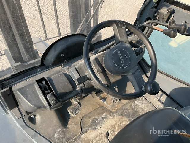 Toyota 8FD40N Forklift - מלגזת סולר: תמונה 5 Toyota 8FD40N Forklift - מלגזת סולר: תמונה 5