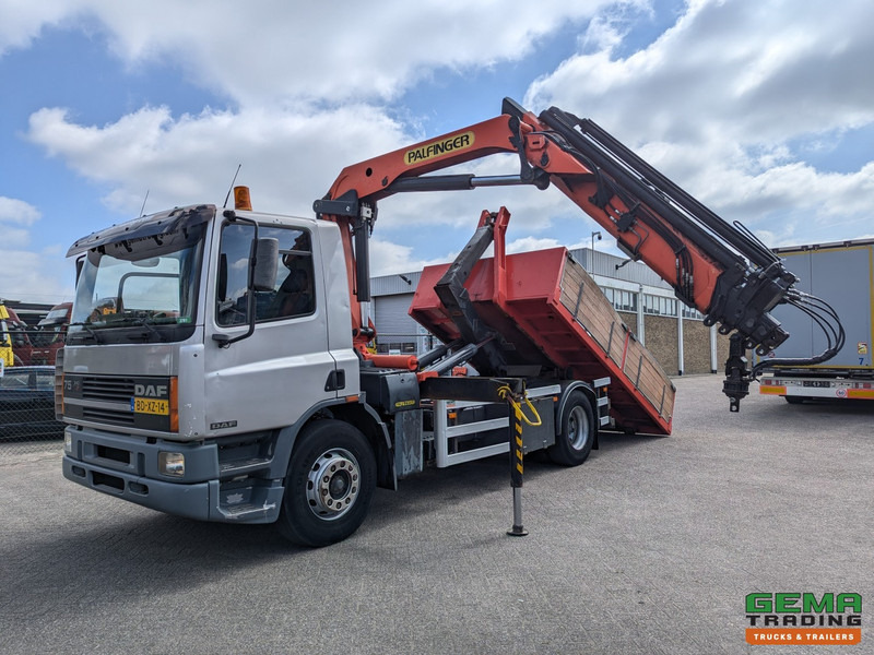 DAF 75.240 4x2 Dagcab Euro1 - Haakarm 14T + Palfinger PK11000 - Afstandsbediening - משאית הרמת וו, משאית מנוף: תמונה 1 DAF 75.240 4x2 Dagcab Euro1 - Haakarm 14T + Palfinger PK11000 - Afstandsbediening - משאית הרמת וו, משאית מנוף: תמונה 1