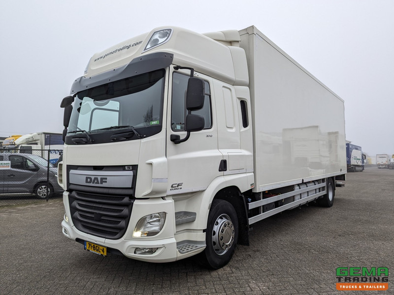 DAF CF 370 FA 4x2 Spacecab Euro6 - GeslotenBak 8.2M + Laadklep 2000kg - HardHouten vloer - 10/2025APK - משאית תיבה: תמונה 1 DAF CF 370 FA 4x2 Spacecab Euro6 - GeslotenBak 8.2M + Laadklep 2000kg - HardHouten vloer - 10/2025APK - משאית תיבה: תמונה 1