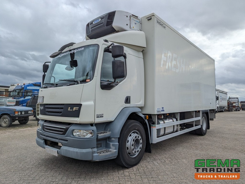 DAF FA LF55.300 4x2 Sleepcab 18T Euro5 Koel-VriesBak 6.45m + Carrier Supra 750 - Laadklep 1500KG (V781) - משאית איזותרמית: תמונה 1 DAF FA LF55.300 4x2 Sleepcab 18T Euro5 Koel-VriesBak 6.45m + Carrier Supra 750 - Laadklep 1500KG (V781) - משאית איזותרמית: תמונה 1