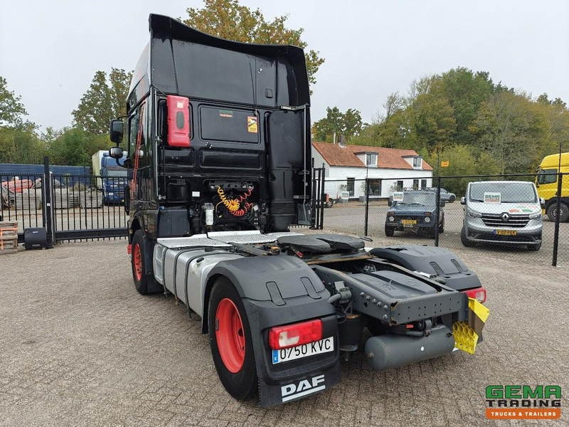 DAF FT XF460 4x2 Superspacecab Euro6A - Retarder - Dubbele Tanks - StandAirco - SMARTTacho V2 - יחידת טרקטור: תמונה 4 DAF FT XF460 4x2 Superspacecab Euro6A - Retarder - Dubbele Tanks - StandAirco - SMARTTacho V2 - יחידת טרקטור: תמונה 4