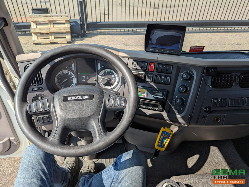 משאית קירור DAF LF 210 FA 4x2 Slaapcab Euro6 - Koelbak 5.5M + Konvekta/Solar-Koeler + Laadklep 1500KG - Zijdeur - 08/2025 APK: תמונה 15