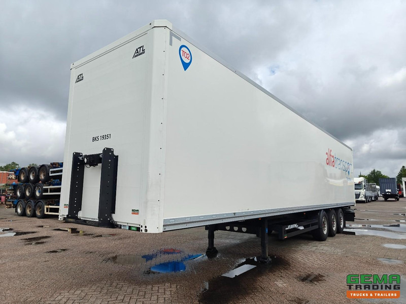 Kögel S24-1 3-Assen SAF - Schijfremmen - Gesloten Opbouw - סמיטריילר בתיבה סגורה: תמונה 1 Kögel S24-1 3-Assen SAF - Schijfremmen - Gesloten Opbouw - סמיטריילר בתיבה סגורה: תמונה 1