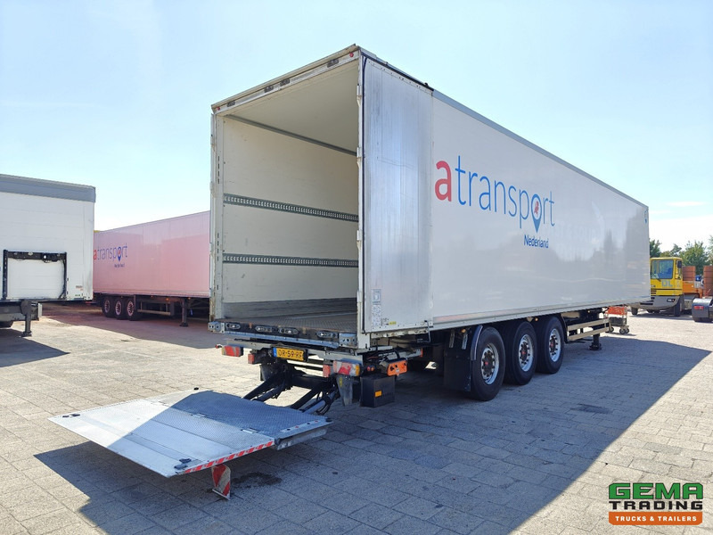 Kögel SKH24 3-Assen SAF - Gesloten Opbouw - LiftAs - Schijfremmen - Laadklep 2000KG - סמיטריילר בתיבה סגורה: תמונה 1 Kögel SKH24 3-Assen SAF - Gesloten Opbouw - LiftAs - Schijfremmen - Laadklep 2000KG - סמיטריילר בתיבה סגורה: תמונה 1