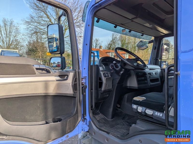 הַחכָּרָה MAN TGL 7.150 4x2 Dagcabine Euro6 - Camper/Kart/Motor/ Mobiele Werkplaats - Laadklep 750KG - Zonnepaneel MAN TGL 7.150 4x2 Dagcabine Euro6 - Camper/Kart/Motor/ Mobiele Werkplaats - Laadklep 750KG - Zonnepaneel: תמונה 11