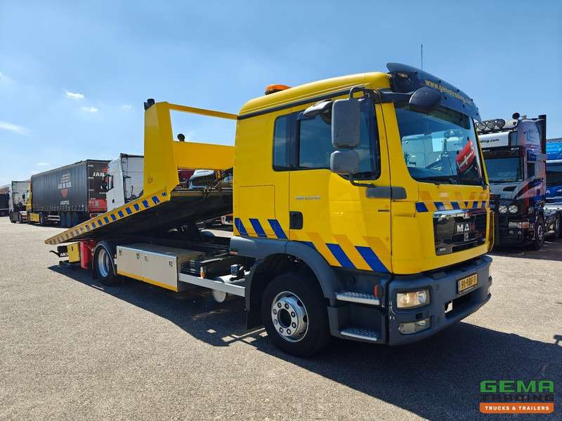 MAN TGM 12.250 4X2 BL DubbelCab 6 Pers. - Falkom FAS6000 + FAL2000 + Dubbele Lier 3600KG - Afstandsbediening - 10/2025 APK - משאית גרירה: תמונה 5 MAN TGM 12.250 4X2 BL DubbelCab 6 Pers. - Falkom FAS6000 + FAL2000 + Dubbele Lier 3600KG - Afstandsbediening - 10/2025 APK - משאית גרירה: תמונה 5
