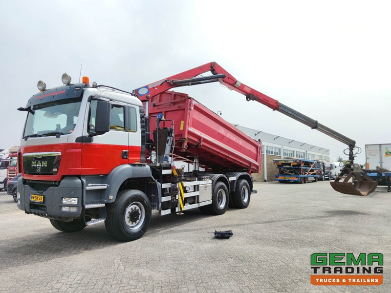 MAN TGS 26.400 6x6 4 Daycab Euro4 - HMF1643Z2 - Hyva 2-Zijdige Kipper 5.4m. - REBUILT ENGINE - TOP! (V584) - מזהיר, משאית מנוף: תמונה 1 MAN TGS 26.400 6x6 4 Daycab Euro4 - HMF1643Z2 - Hyva 2-Zijdige Kipper 5.4m. - REBUILT ENGINE - TOP! (V584) - מזהיר, משאית מנוף: תמונה 1