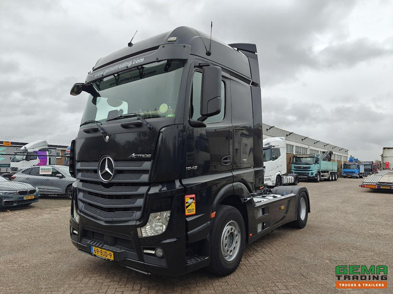 Mercedes-Benz Actros 1942 4x2 Megaspace Euro6 - Dubbele Tanks - SneeuwKettingen - SMARTTacho V2 - 02/2026 APK - יחידת טרקטור: תמונה 1 Mercedes-Benz Actros 1942 4x2 Megaspace Euro6 - Dubbele Tanks - SneeuwKettingen - SMARTTacho V2 - 02/2026 APK - יחידת טרקטור: תמונה 1