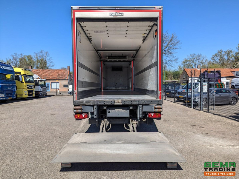 Mercedes-Benz Antos 1843 4x2 Dagcab Euro6 - Chereau Koel-Vriescombinatie- Carrier Supra - Doorlaadsysteem - Laadklep 2000KG - משאית קירור: תמונה 5 Mercedes-Benz Antos 1843 4x2 Dagcab Euro6 - Chereau Koel-Vriescombinatie- Carrier Supra - Doorlaadsysteem - Laadklep 2000KG - משאית קירור: תמונה 5