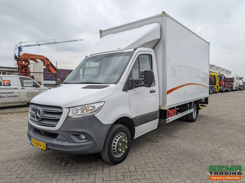 Mercedes-Benz Sprinter 517 CDI 4x2 Euro6D - Gesloten Bak 4.2M + Laadklep 1000KG - Automaat - 10/2025APK - כלי רכב מסחרי עם תיבה: תמונה 1 Mercedes-Benz Sprinter 517 CDI 4x2 Euro6D - Gesloten Bak 4.2M + Laadklep 1000KG - Automaat - 10/2025APK - כלי רכב מסחרי עם תיבה: תמונה 1