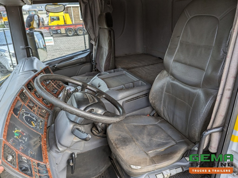 Scania P114-340 LA 4x2 CP19 Euro3 Manual - Side Skirts - Toolbox (T1350) - יחידת טרקטור: תמונה 5 Scania P114-340 LA 4x2 CP19 Euro3 Manual - Side Skirts - Toolbox (T1350) - יחידת טרקטור: תמונה 5