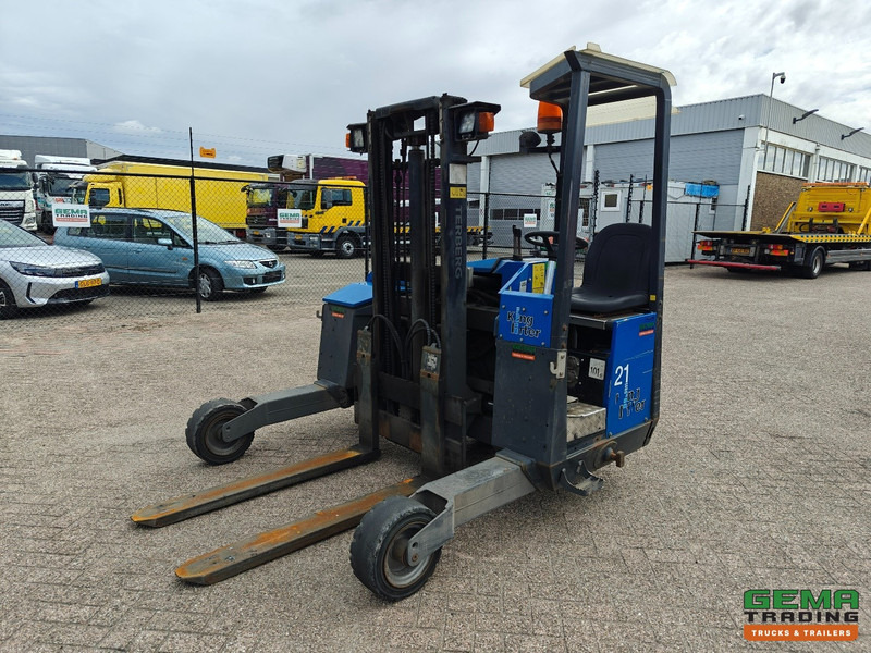 Terberg Kinglifter TKL-M-1x3 - Yanmar Diesel - 2500KG - 3523 uur - מלגזה מותקנת על משאית: תמונה 1 Terberg Kinglifter TKL-M-1x3 - Yanmar Diesel - 2500KG - 3523 uur - מלגזה מותקנת על משאית: תמונה 1