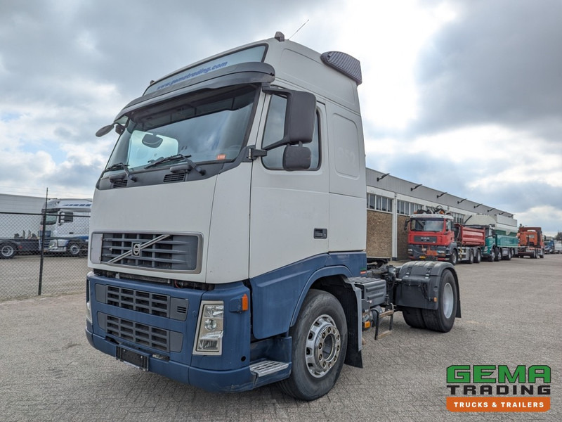 Volvo FH400 4x2 Euro5 FH400 4x2 Globetrotter Euro5 - ADR FL AT OX (T1513) - יחידת טרקטור: תמונה 1 Volvo FH400 4x2 Euro5 FH400 4x2 Globetrotter Euro5 - ADR FL AT OX (T1513) - יחידת טרקטור: תמונה 1