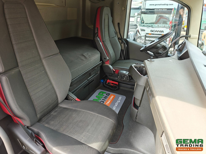 יחידת טרקטור Volvo FH460 4x2 Globetrotter Euro6 - KiepHydrauliek - Dubbele Tanks - 12/2025 APK: תמונה 6