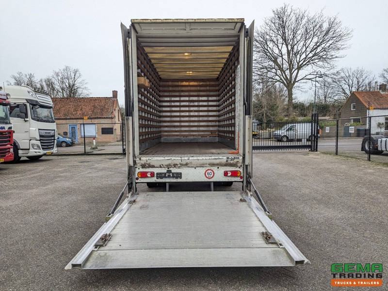 Volvo FL240 4x2 Daycab 6Cil Euro5 12T - Geslotenbak 5.9m - Portaallift - Hydr. steunpoten - Verhuiswagen06/2025APK - משאית תיבה: תמונה 4 Volvo FL240 4x2 Daycab 6Cil Euro5 12T - Geslotenbak 5.9m - Portaallift - Hydr. steunpoten - Verhuiswagen06/2025APK - משאית תיבה: תמונה 4
