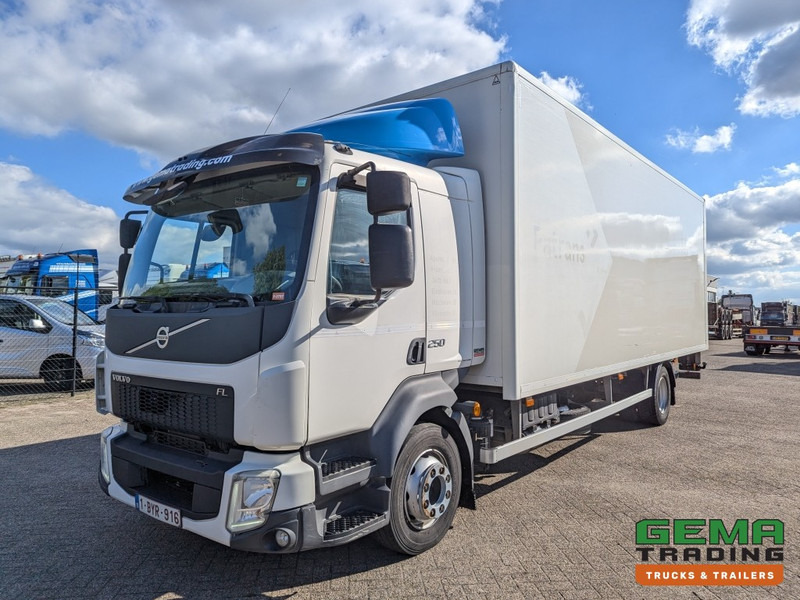 Volvo FL250 4x2 Daycab Euro6 GeslotenBak 7.25M + Laadklep 2000KG - HH Vloer (V797) - משאית תיבה: תמונה 1 Volvo FL250 4x2 Daycab Euro6 GeslotenBak 7.25M + Laadklep 2000KG - HH Vloer (V797) - משאית תיבה: תמונה 1