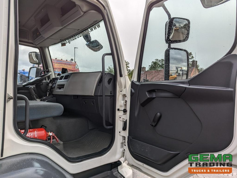 הַחכָּרָה Volvo FL290 4x2 Dagcab Euro5 18T - Handgeschakeld - Koel-VriesBak 8.40M - Frigo Block - Laadklep 1500KG Volvo FL290 4x2 Dagcab Euro5 18T - Handgeschakeld - Koel-VriesBak 8.40M - Frigo Block - Laadklep 1500KG: תמונה 12 הַחכָּרָה Volvo FL290 4x2 Dagcab Euro5 18T - Handgeschakeld - Koel-VriesBak 8.40M - Frigo Block - Laadklep 1500KG Volvo FL290 4x2 Dagcab Euro5 18T - Handgeschakeld - Koel-VriesBak 8.40M - Frigo Block - Laadklep 1500KG: תמונה 12