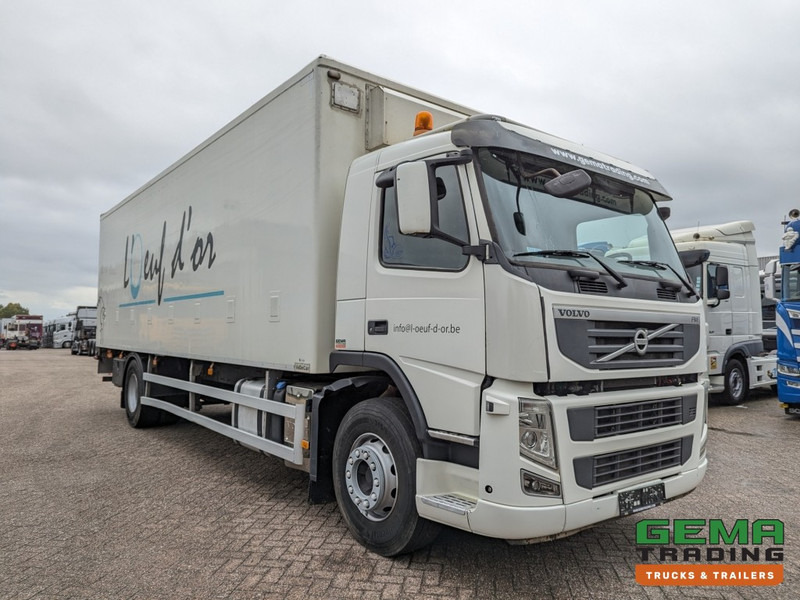 Volvo FM330 4x2 Daycab Euro5 KuikenBak 8.2m + Webasto Heater + Dhollandia 2000KG (V799) - משאית קירור: תמונה 4 Volvo FM330 4x2 Daycab Euro5 KuikenBak 8.2m + Webasto Heater + Dhollandia 2000KG (V799) - משאית קירור: תמונה 4