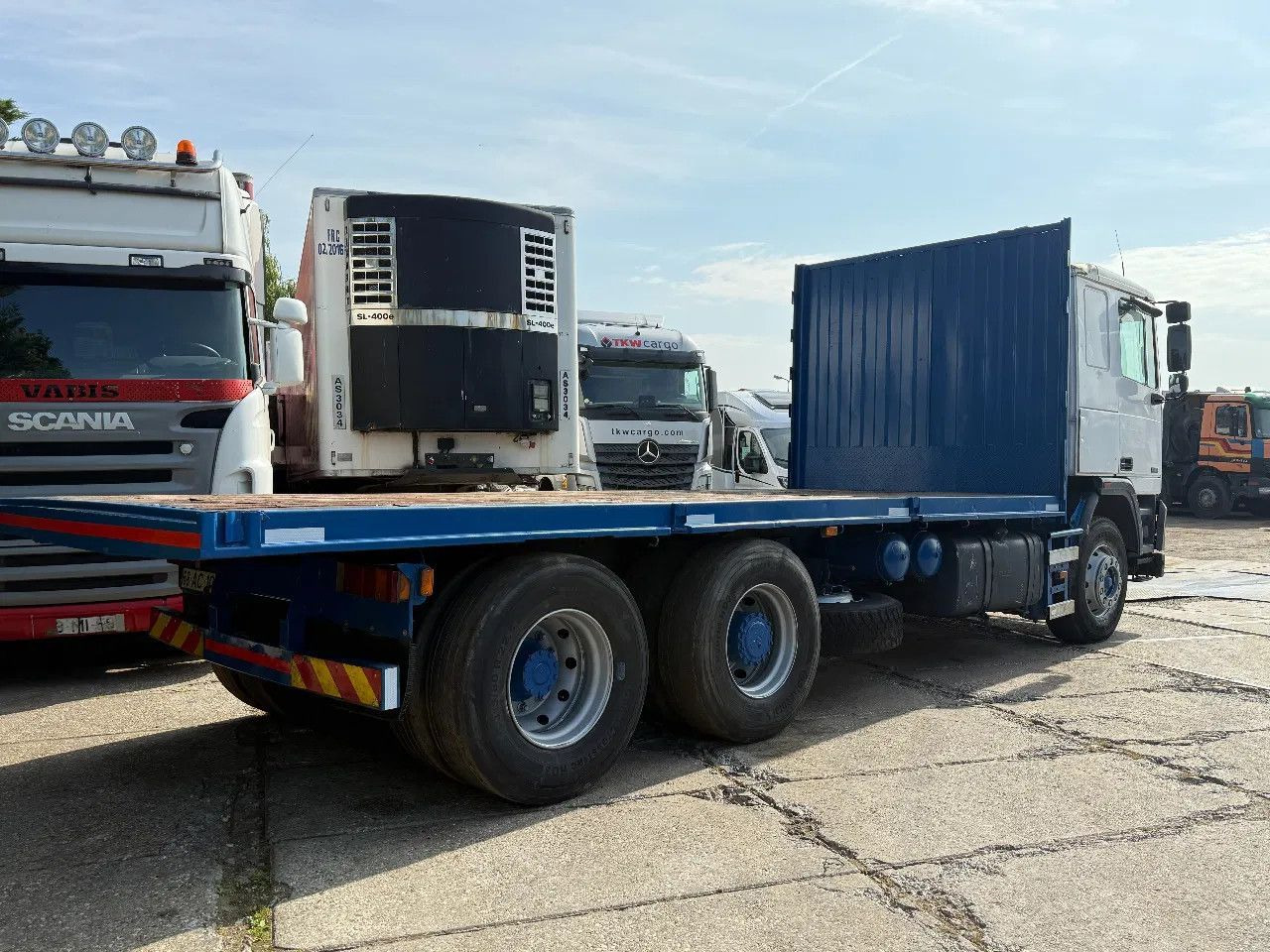 DAF 95.360 ATI 6X2 Chassis ZF Manual Gearbox - משאית צד נופל/ שטוחה: תמונה 4 DAF 95.360 ATI 6X2 Chassis ZF Manual Gearbox - משאית צד נופל/ שטוחה: תמונה 4