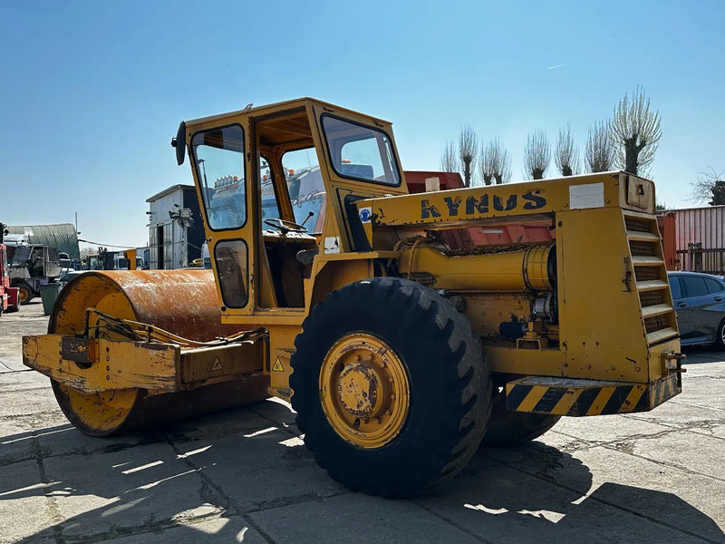 Koehring BOMAG BW 212 Wals with vibration 12T - רולר: תמונה 3 Koehring BOMAG BW 212 Wals with vibration 12T - רולר: תמונה 3