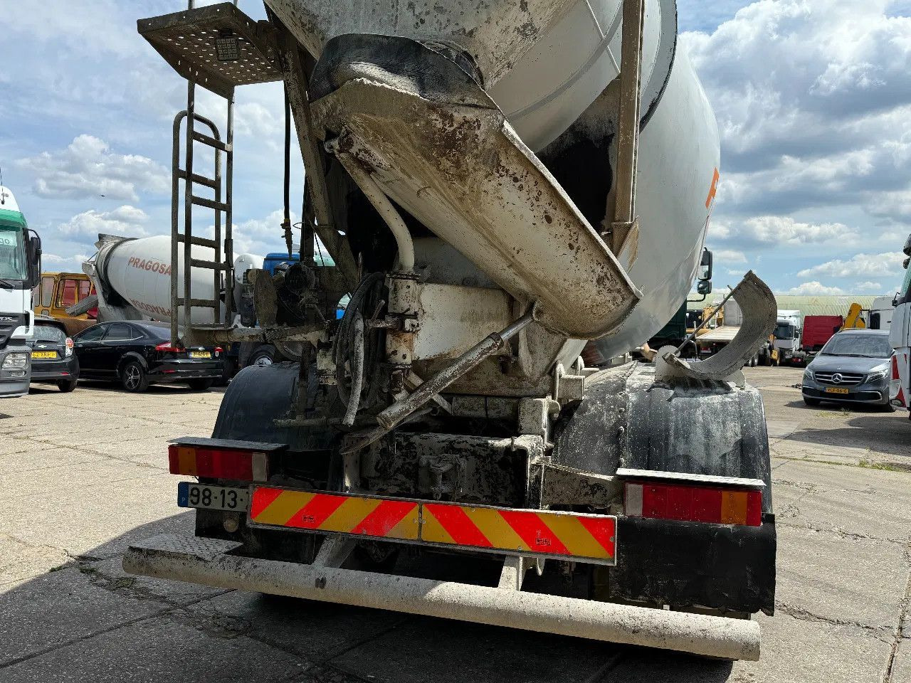 MAN TGA 35.360 8X4 CIFA Beton Mixer Spring/Spring ZF - משאית מערבלת בטון: תמונה 5 MAN TGA 35.360 8X4 CIFA Beton Mixer Spring/Spring ZF - משאית מערבלת בטון: תמונה 5
