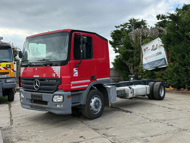 Mercedes-Benz Actros 1841 V6 4X2 Chassis MP2 Airco Low Cabine - משאית עם שלדת תא: תמונה 2 Mercedes-Benz Actros 1841 V6 4X2 Chassis MP2 Airco Low Cabine - משאית עם שלדת תא: תמונה 2