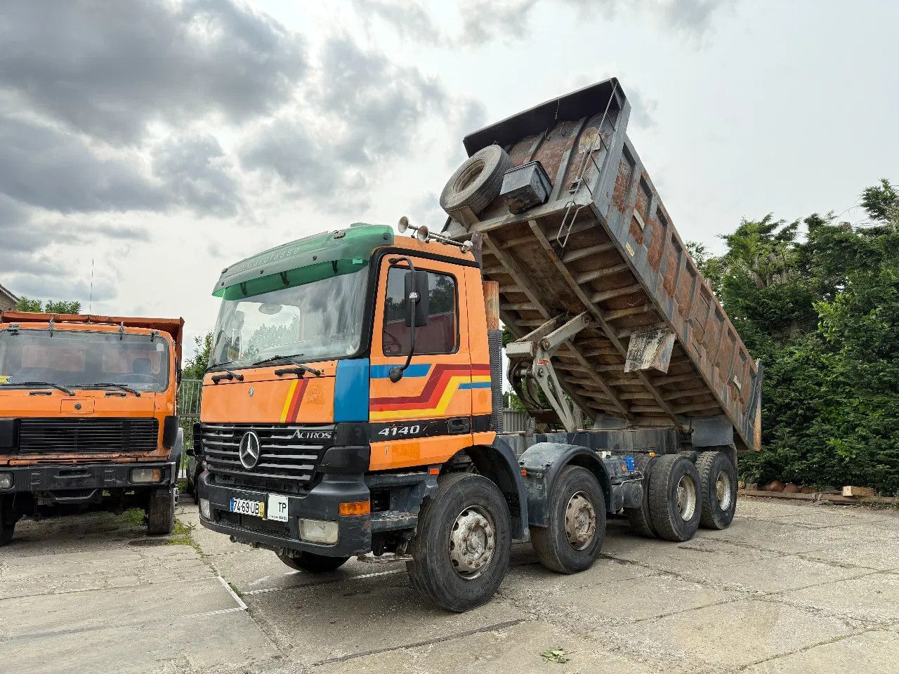 Mercedes-Benz Actros 4140 V6 8X4 Tipper Spring/Spring Manual G - מזהיר: תמונה 2 Mercedes-Benz Actros 4140 V6 8X4 Tipper Spring/Spring Manual G - מזהיר: תמונה 2