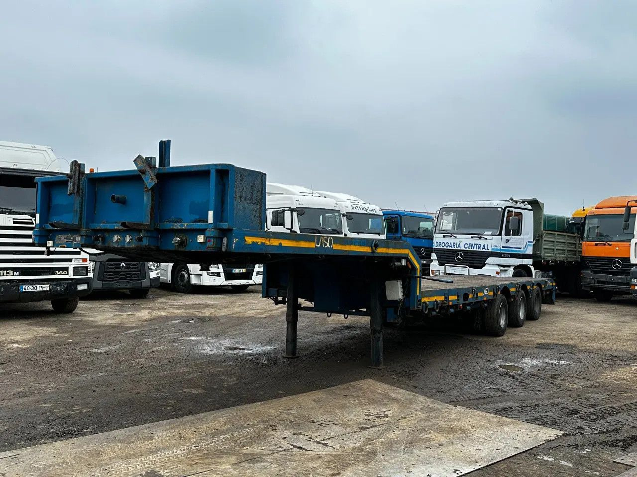 Nooteboom OSD-44 3 Axle lowloader Extandable 44Ton Nooteboom OSD-44 3 Axle lowloader Extandable 44Ton - סמיטריילר עם מטען נמוך: תמונה 1 Nooteboom OSD-44 3 Axle lowloader Extandable 44Ton Nooteboom OSD-44 3 Axle lowloader Extandable 44Ton - סמיטריילר עם מטען נמוך: תמונה 1