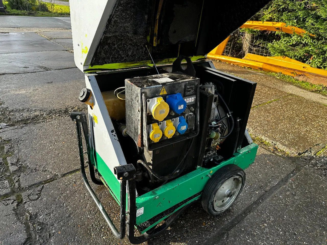 ערכת גנרטורים Pramac P6000S2 6KVA Generator Pramac  P6000S2 6KVA Generator: תמונה 10