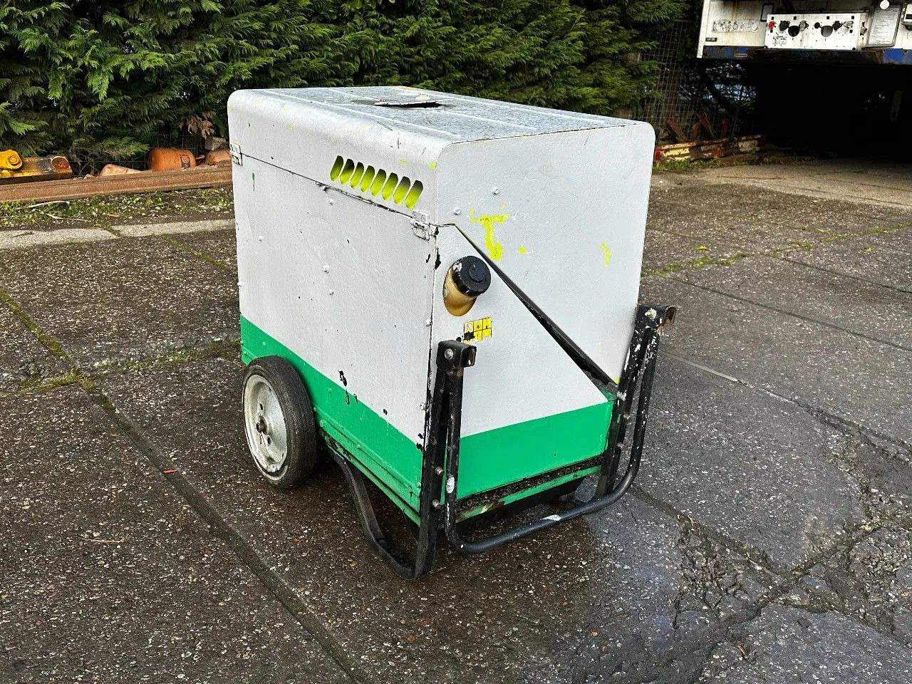 Pramac P6000S2 6KVA Generator Pramac P6000S2 6KVA Generator - ערכת גנרטורים: תמונה 2 Pramac P6000S2 6KVA Generator Pramac P6000S2 6KVA Generator - ערכת גנרטורים: תמונה 2