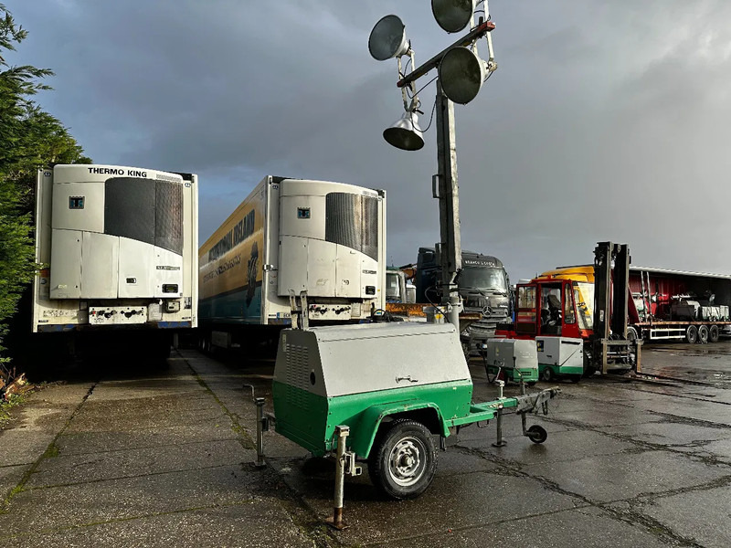 Terex AL4050 Towerlight 4X1000 Watt Lights - מגדל תאורה: תמונה 5 Terex AL4050 Towerlight 4X1000 Watt Lights - מגדל תאורה: תמונה 5