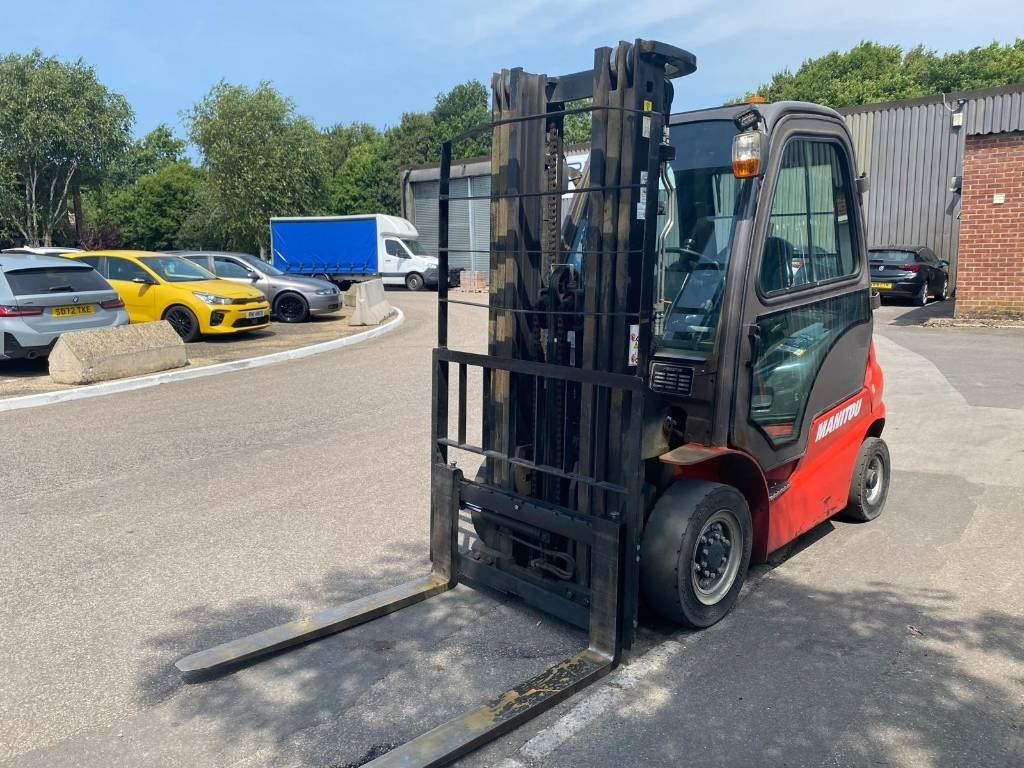 Manitou Mi25D - מלגזת סולר: תמונה 2 Manitou Mi25D - מלגזת סולר: תמונה 2