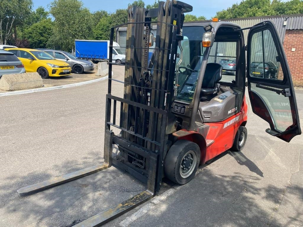 Manitou Mi25D - מלגזת סולר: תמונה 3 Manitou Mi25D - מלגזת סולר: תמונה 3