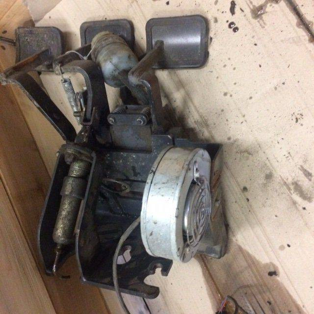 Accelerator & brake for Linde R14, Series115 - דוושה עבור ציוד לטיפול בחומרים: תמונה 3 Accelerator & brake for Linde R14, Series115 - דוושה עבור ציוד לטיפול בחומרים: תמונה 3